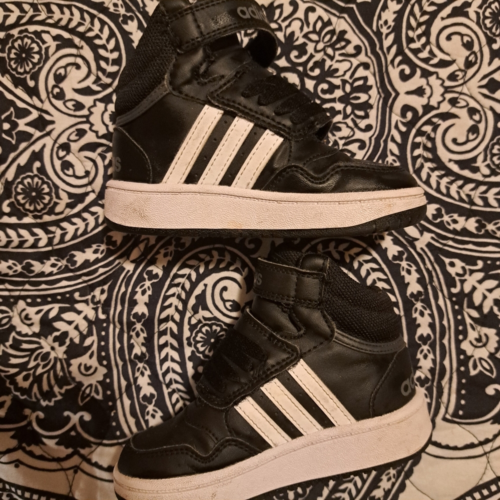 Adidas Hoop Mid Sneakers Size 7Kids